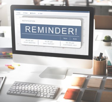 bilgisayar monitöründe çalışma alanı tablosu  