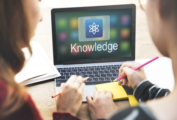 Girls working with laptop — Stock Photo, Image