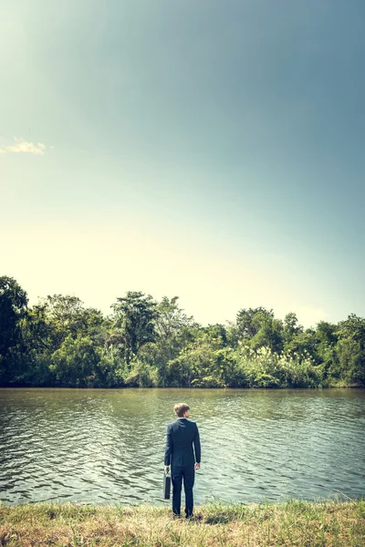 Jovem empresário adulto — Fotografia de Stock