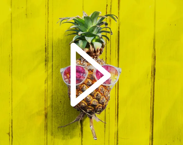 Ananas i koncepcja lato — Zdjęcie stockowe