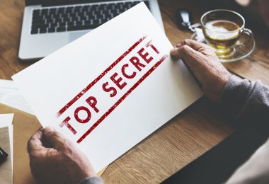 Komuta sizde holding beyaz kağıt