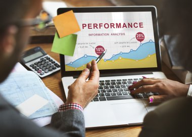 çalışma ve fikirleri tartışmak iş adamları