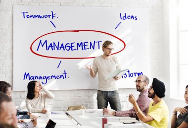 İş ekibi toplantıda. 