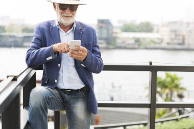 Komuta sizde tarama cep telefonu