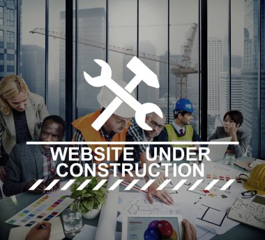 İnşaat işçisi ve tartışmaya mühendisleri 