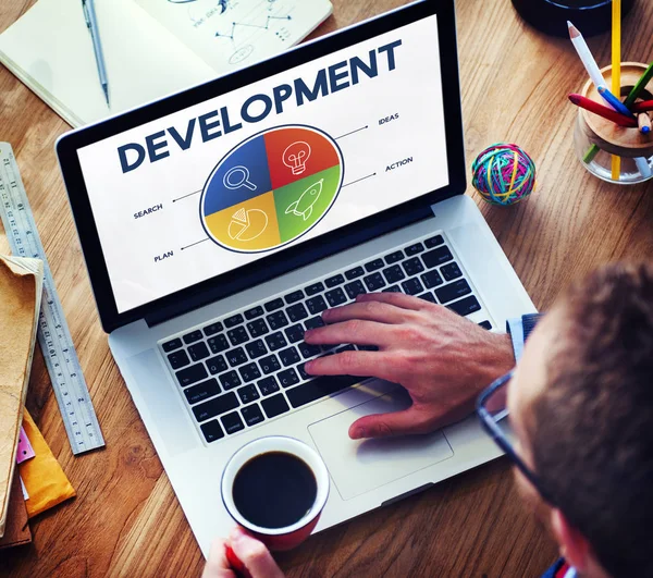 Man using laptop — Stock Photo, Image