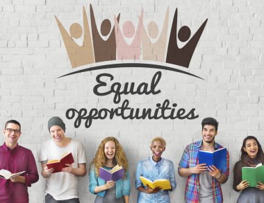 İnsanlar holding kitaplar 