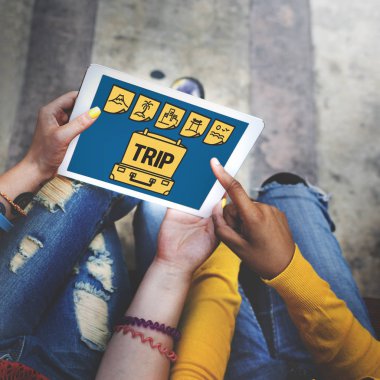 Kızlar dijital tablet kullanma