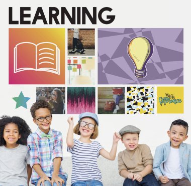 Casual giyinen çocukları iyi eğlenceler