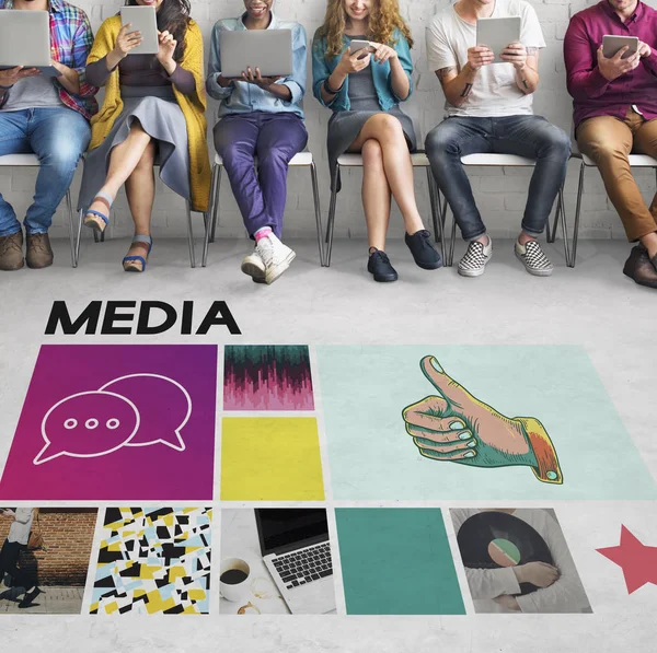 People sitting and browsing digital gadgets — Stock Photo, Image