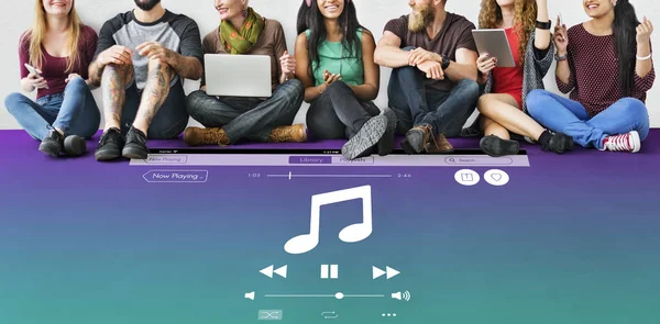 People with devices sits on floor — Stock Photo, Image