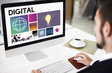 bilgisayarla çalışma iş adamı