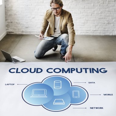 İşadamı Cloud Computing ile çalışma