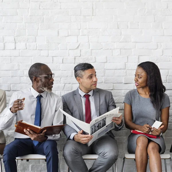 Gente de negocios esperando para la reunión — Foto de Stock