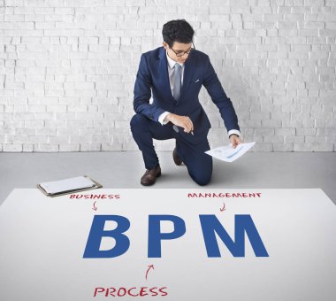 genç işadamı beyin fırtınası 