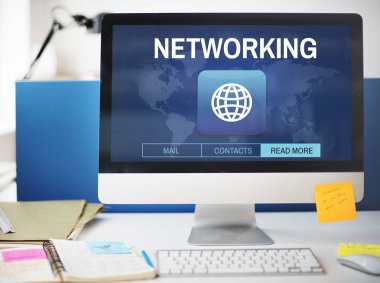 Bilgisayar çalışma yerinde