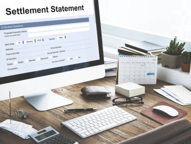 bilgisayar monitöründe çalışma alanı tablosu