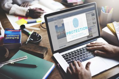 Ofiste çalışan iş adamları