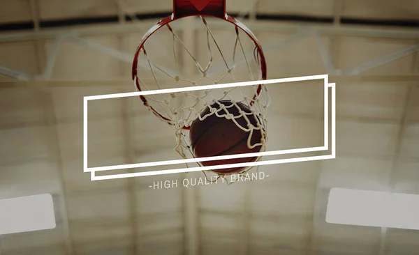 Míč basketbalový koš — Stock fotografie
