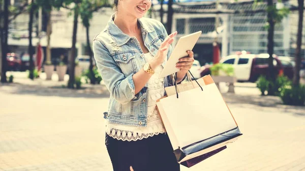 Conceito de Compras e Consumismo — Fotografia de Stock