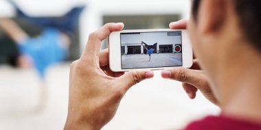 adam telefonda yapma video