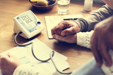 üst düzey çift kan basıncı kontrol