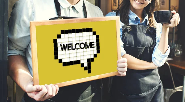 Obers met schoolbord in de buurt van Cafe — Stockfoto