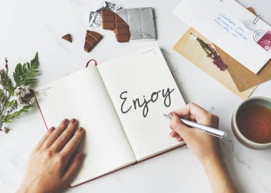 notlar günlük yapma kadın