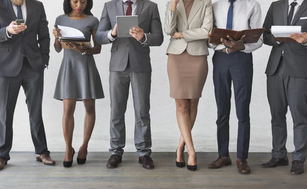 Geschäftsteam arbeitet zusammen — Stockfoto