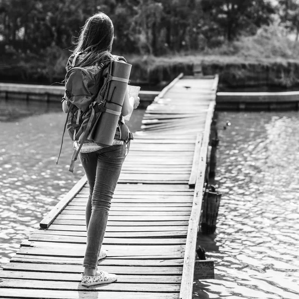 Young girl with backpack — Stock Photo, Image