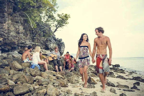 People enjoying beach party — Stock Photo, Image