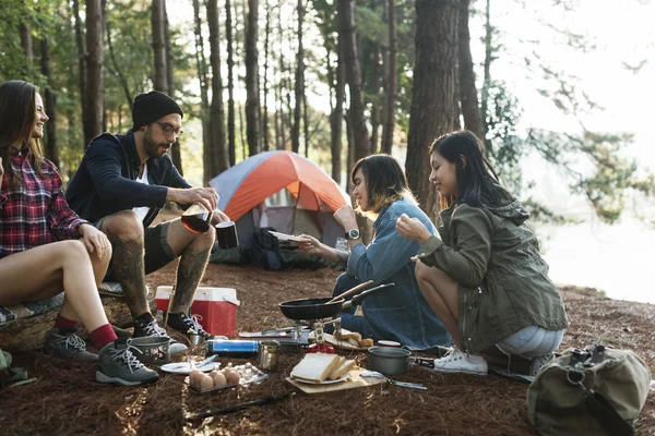 Young Friends Traveling — Stock Photo, Image