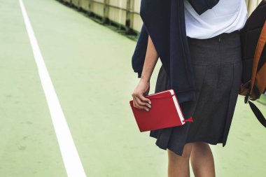 Öğrenci kitap kavramı ile 