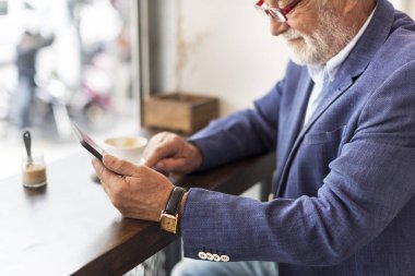 Komuta sizde tarama cep telefonu