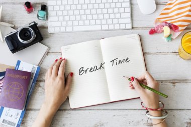 Günlüğe yazan kadın