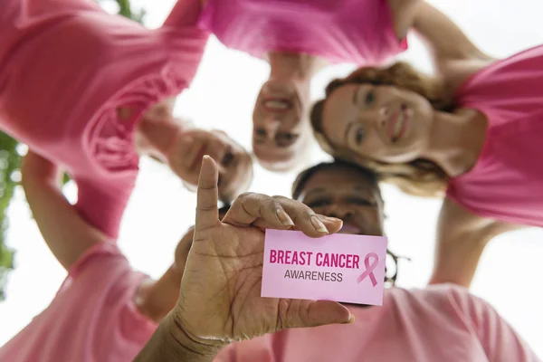 Frauen unterstützen sich gegenseitig — Stockfoto