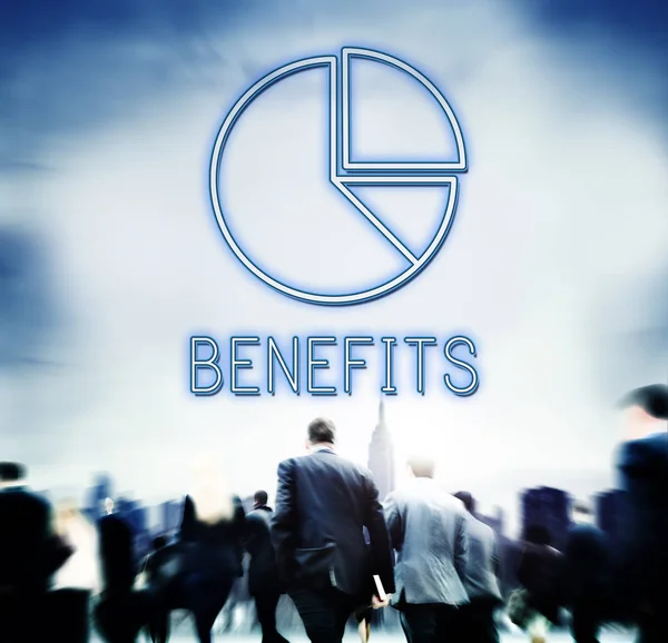 Pessoas de negócios e conceito de benefícios — Fotografia de Stock