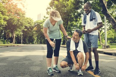 Kıdemli Park'ta jogging arkadaş