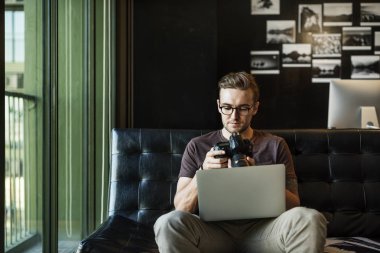 fotoğraflar üzerinde kamera seyir fotoğrafçı