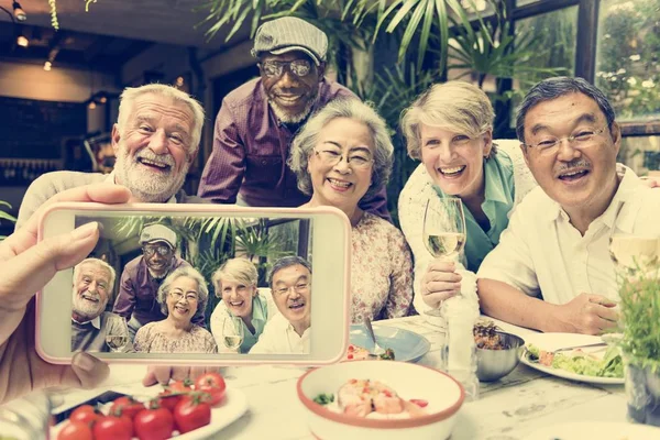 Group of Senior Retirement Meetup — Stock Photo, Image