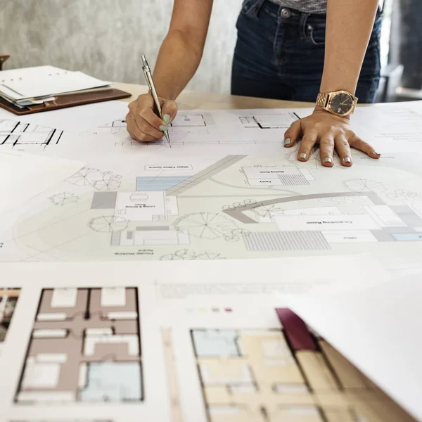 Woman Architect with Blueprint — Stock Photo, Image