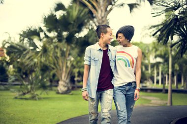 Lezbiyen çift anlar 