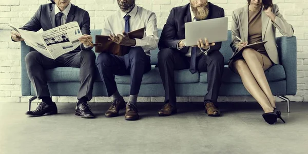 Gente de negocios esperando para la reunión —  Fotos de Stock