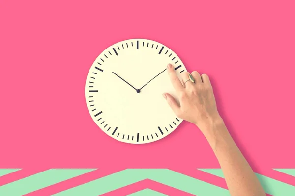 Clock Time and Puntual Circle — Stock Photo, Image