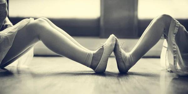 Ballerina leraar met meisje — Stockfoto
