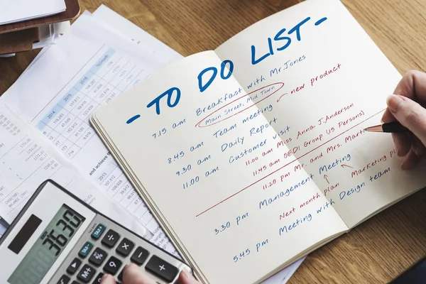 Person writing on paper — Stock Photo, Image