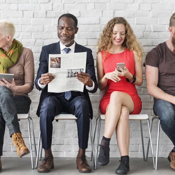 Gente de negocios esperando la reunión — Foto de Stock