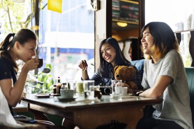 insanlar kahve içme