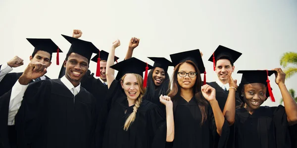 Parta studentů a absolventů — Stock fotografie