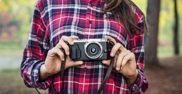 Photographer Holding Camera — Stock Photo, Image